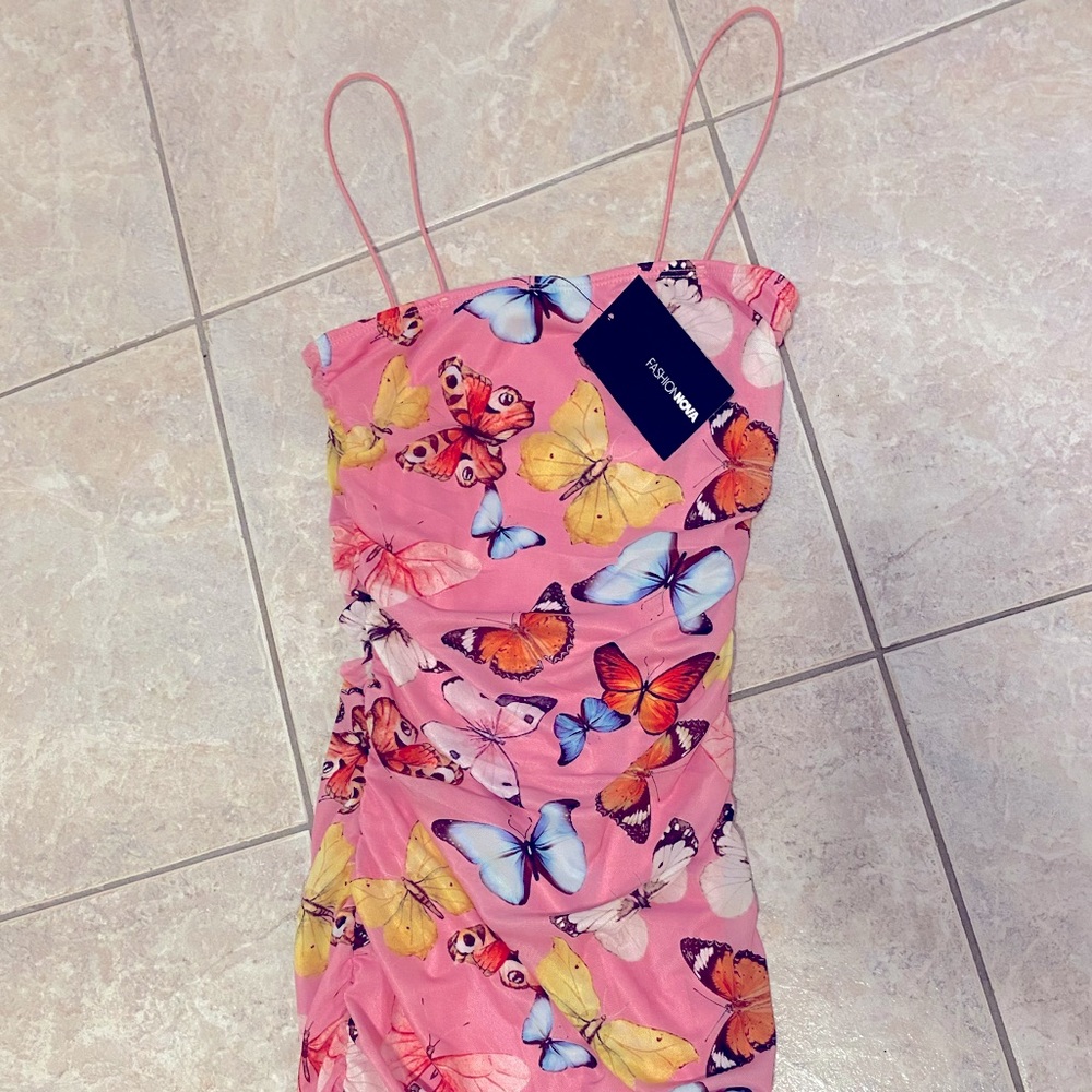 Fashion Nova small butterfly dress!